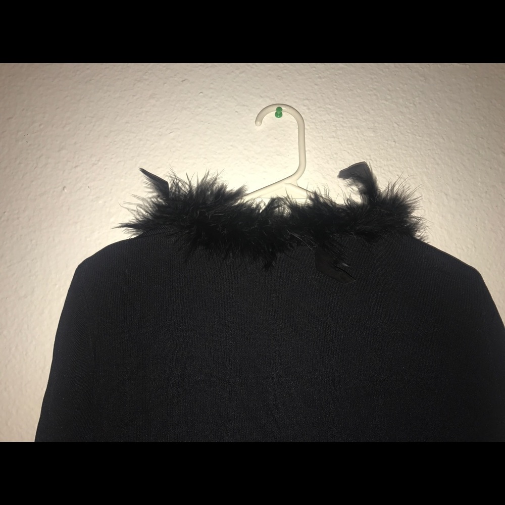 Outer - Picture 6 of 6